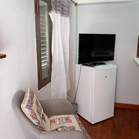 Appartement Aci House *