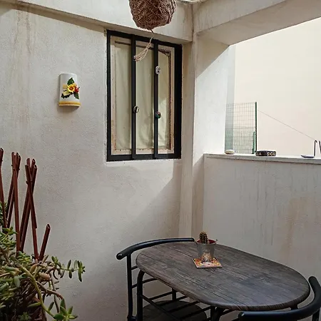 Aci House Apartamento Catânia